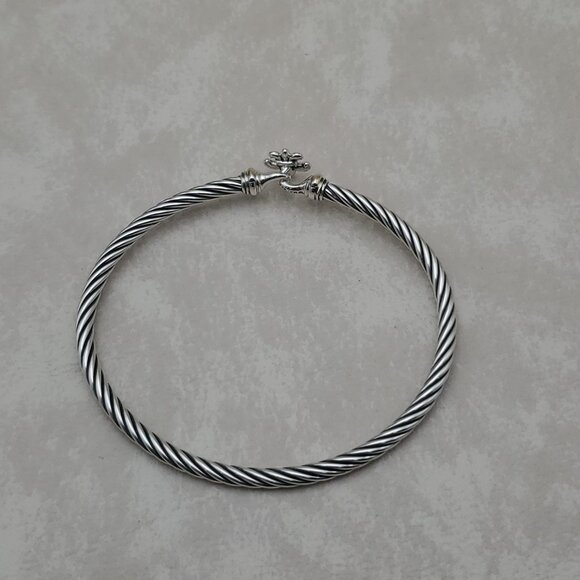 David Yurman 3mm Cable Fleur de Lis Bracelet with 18K Gold Hook Clasp - Picture 2 of 6